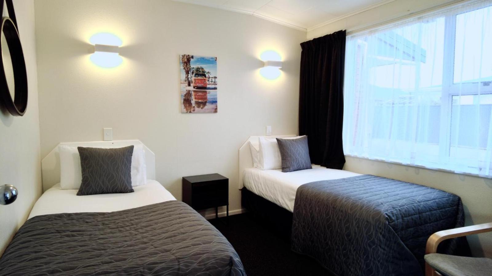 554 Moana Court Motel Інверкаргілл Екстер'єр фото